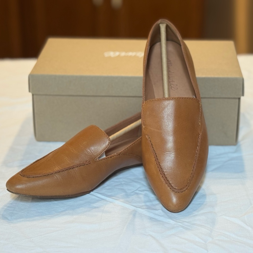 Madewell Brown Leather Flats Sleek Minimalist Design